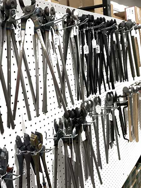 2022-farrier-nippers Farrier cutters